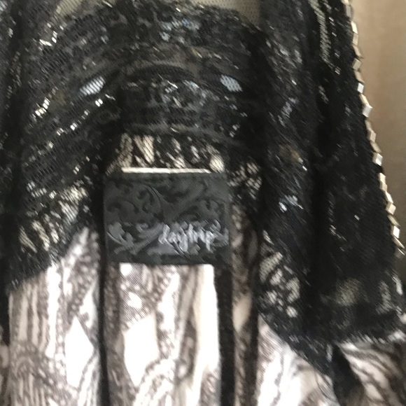 Beaded and Sequined Daytrip Shrug - Picture 5 of 8